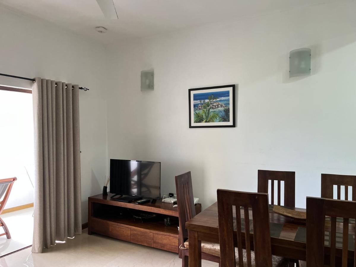 Kanasuk Self catering Apartments Baie Lazare  Luaran gambar